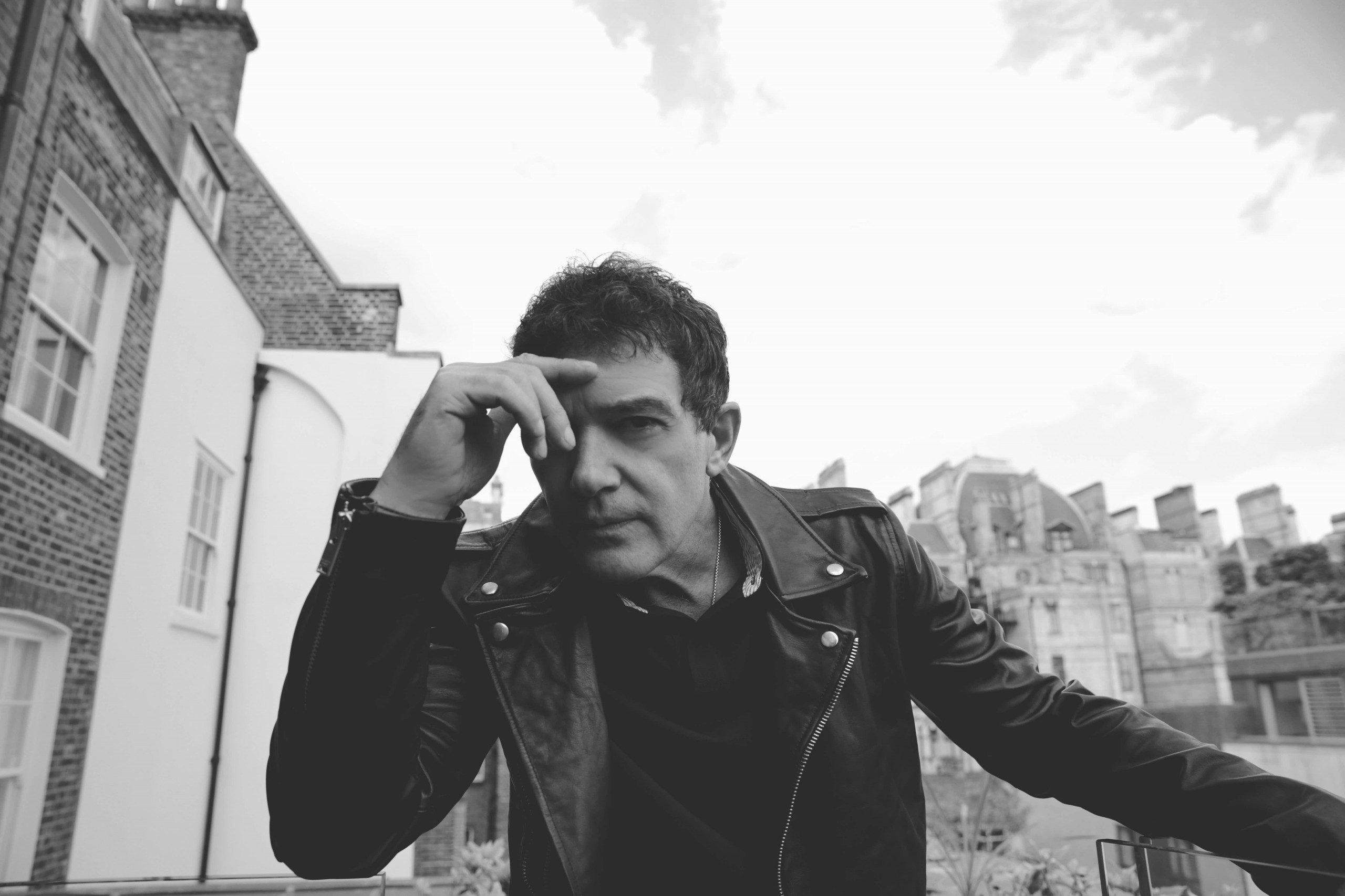 Antonio Banderas x ELLE