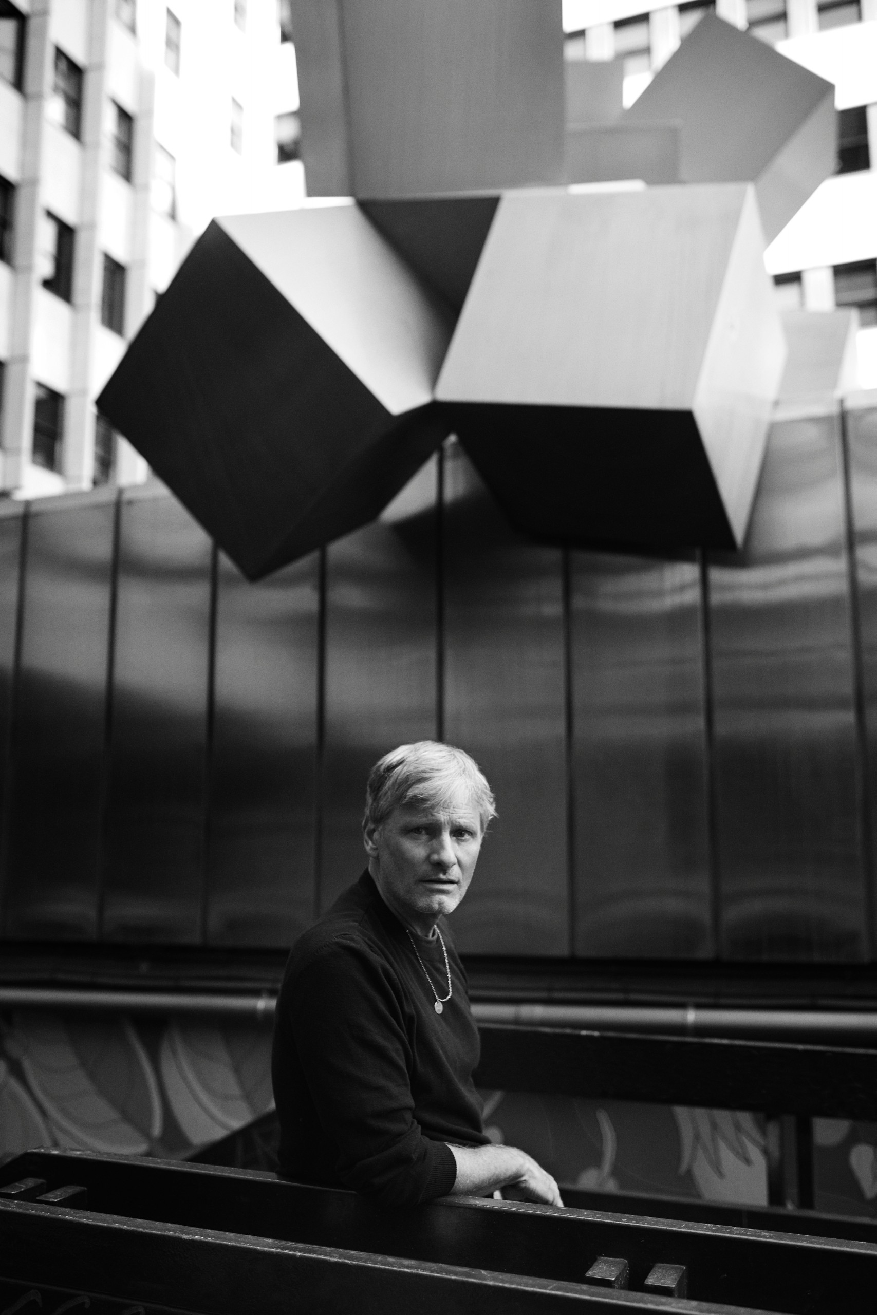 Vigo Mortensen x Harper's Baazar