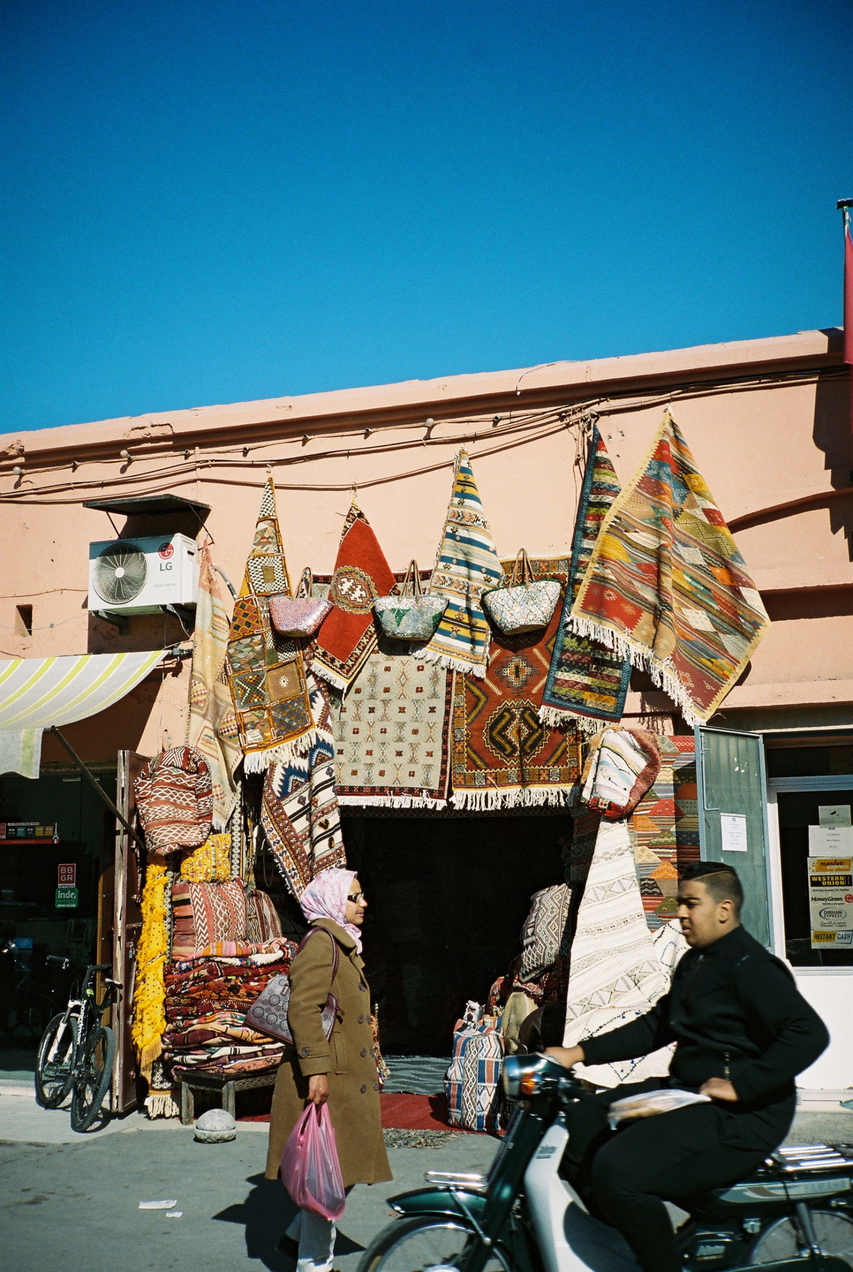 Postcards from Marruecos