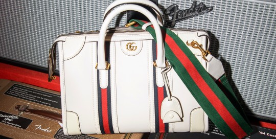 EXTRAS MUSIC ISSUE Harper's Baazar