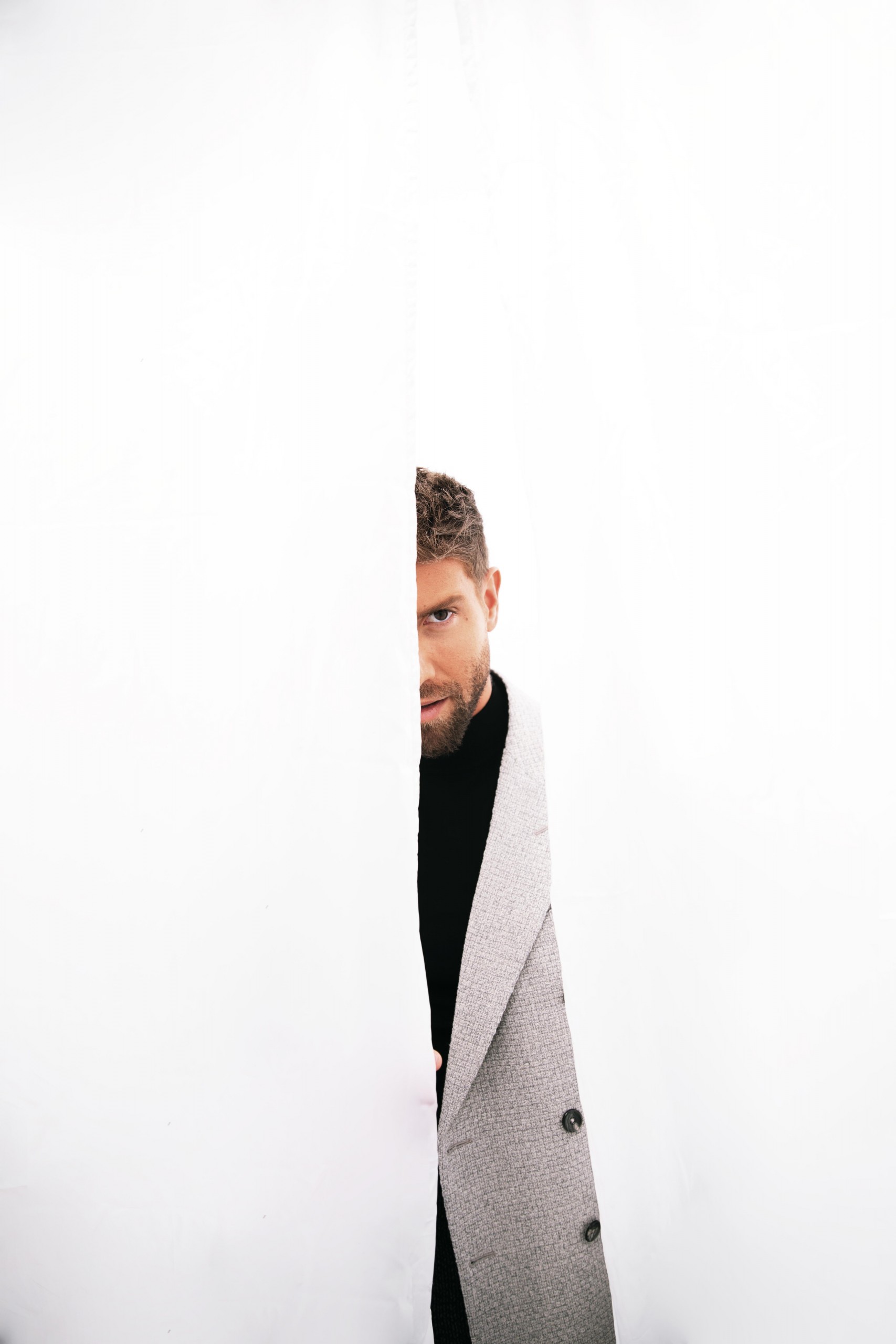 Pablo Alvorán x Harper's Baazar