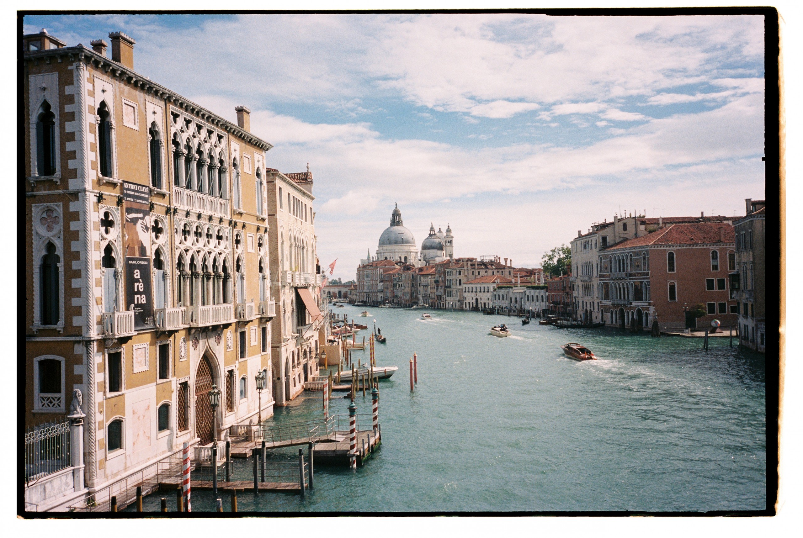 Postcards from Venecia