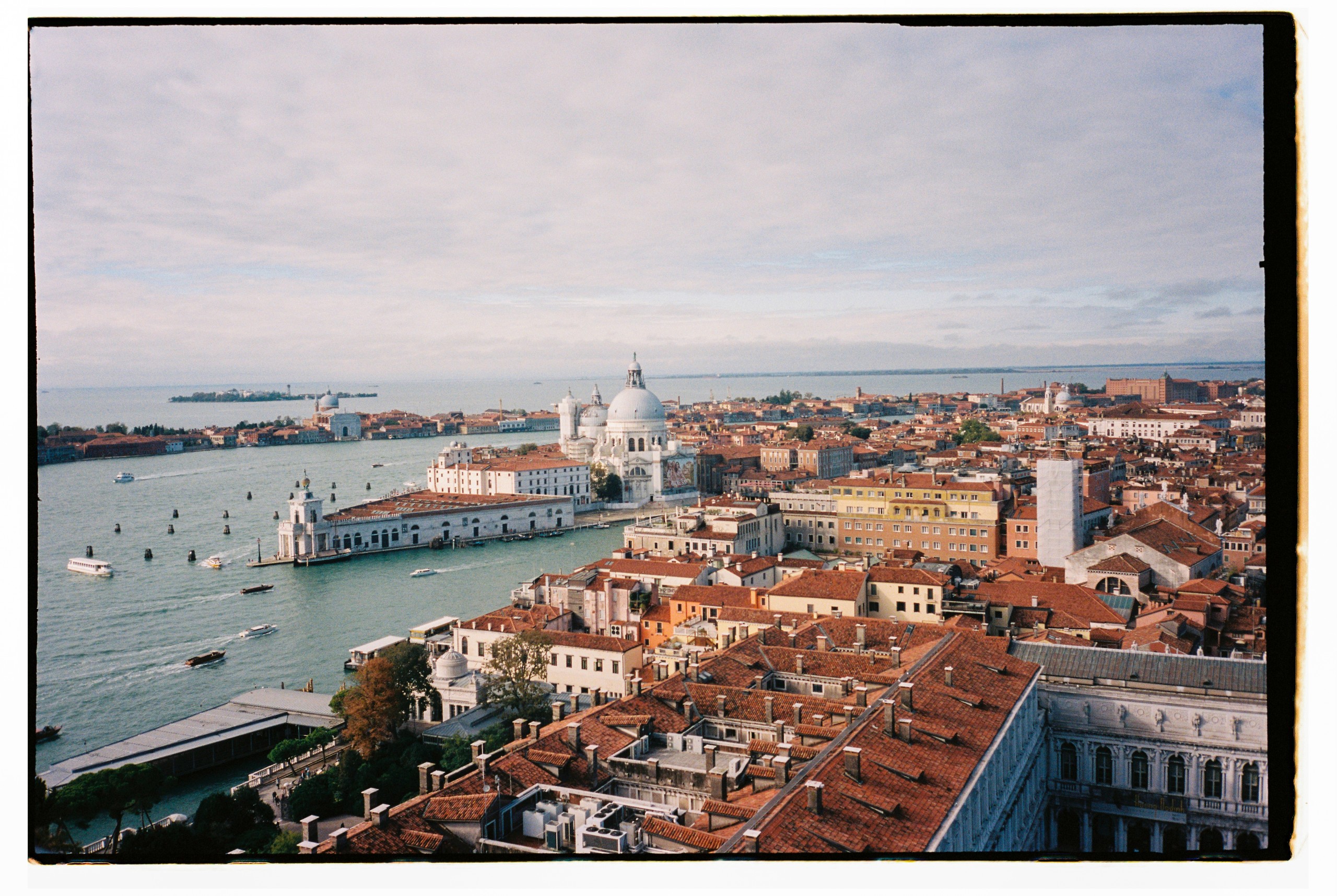 Postcards from Venecia